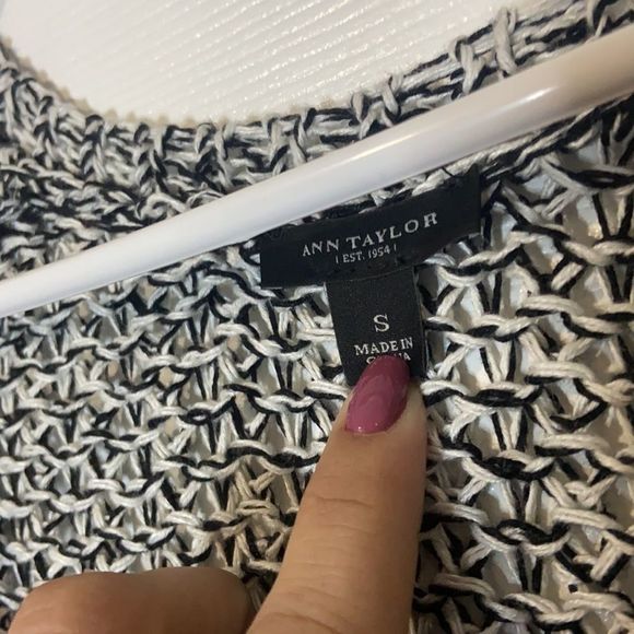 Ann Taylor Sleeveless Knit Sweater - Picture 3 of 5